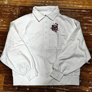 Brand New 2025 Walt Disney World Valentine’s Pullover Sweatshirt With Castle